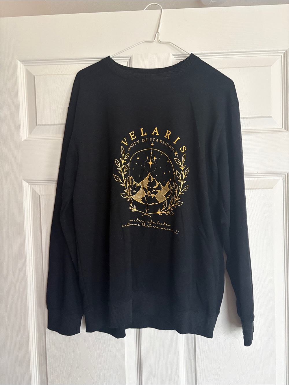 Velaris Black Graphic Sweatshirt